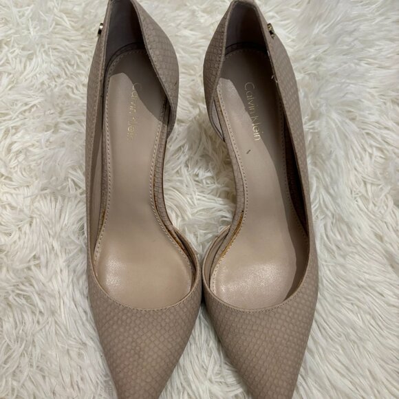 Calvin Klein | Pump | Sz 8 | Color: Bone/Nude - Picture 2 of 4